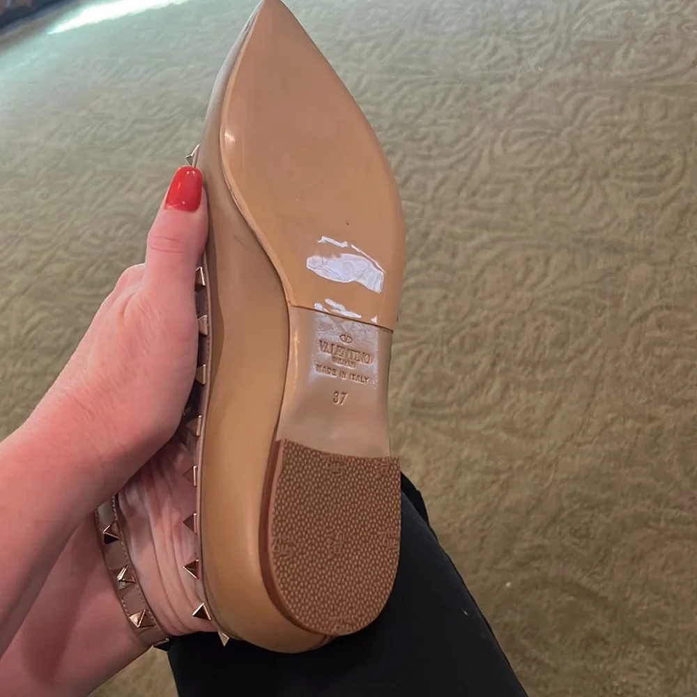 Valentino NWOT camel colored flats - Picture 4 of 13